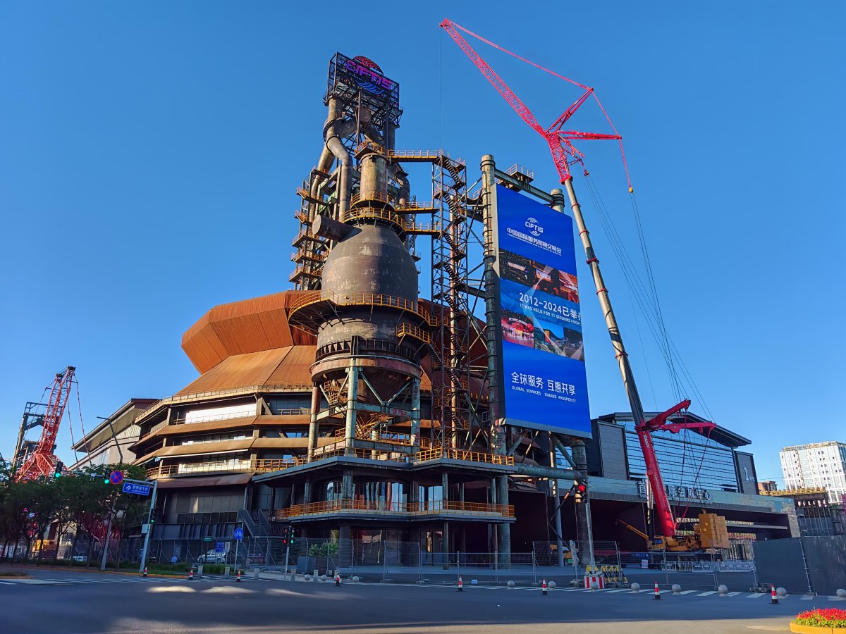 民航科普:乘坐飛機特殊情況發生時的防沖撞姿勢解析