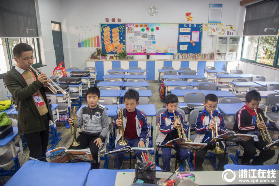 國慶假期我市交通運輸繁忙,“鐵公機”到發旅客48.72萬人次!