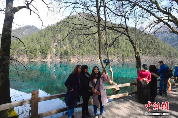 擅長服裝時尚領(lǐng)域（關(guān)于時尚服裝的專業(yè)有哪些）